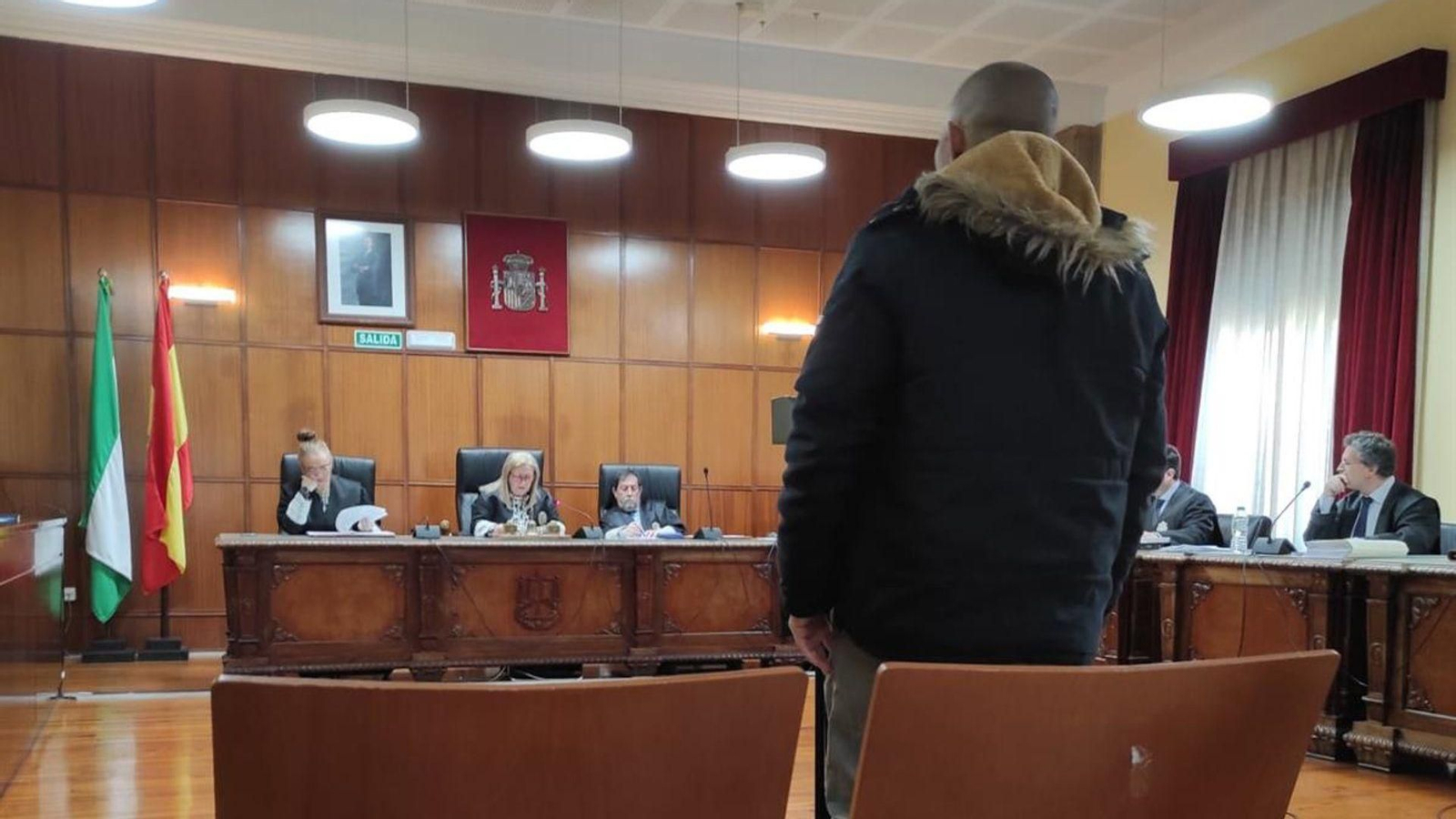 El acusado durante el juicio celebrado en la Audiencia de Jaén en marzo de 2024.