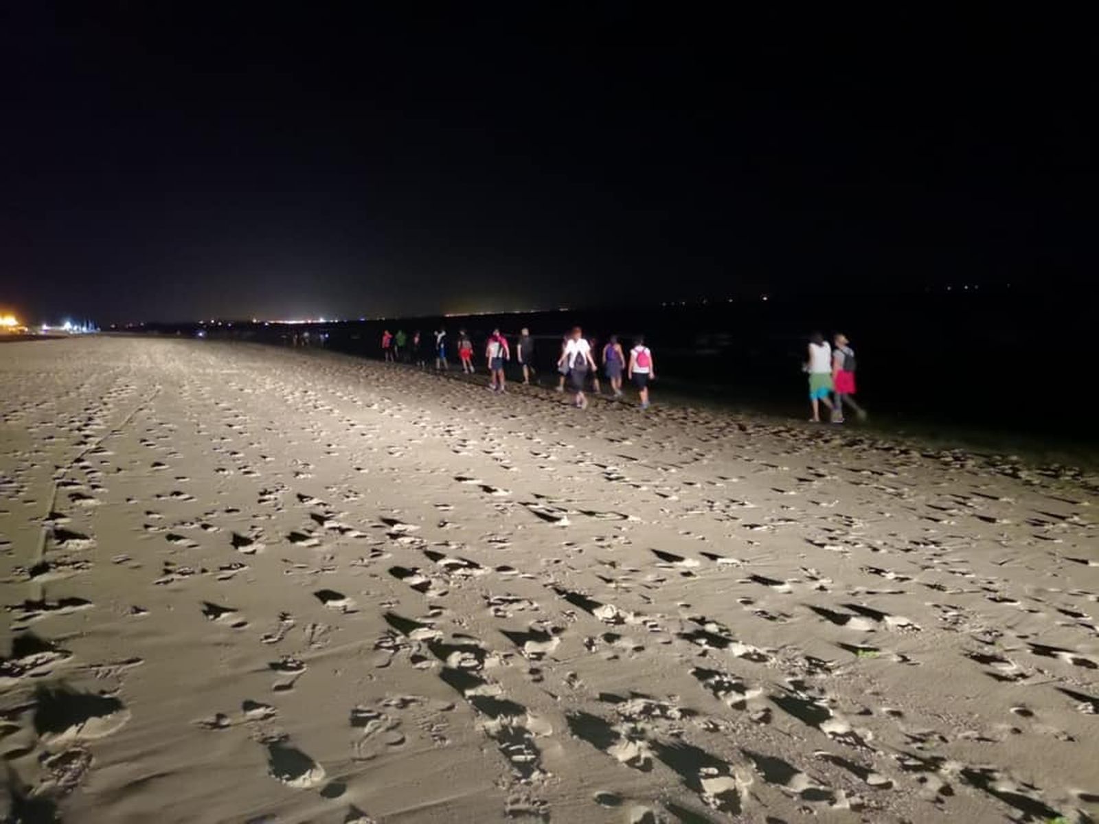 Senderismo bajo la luna llena en Islantilla