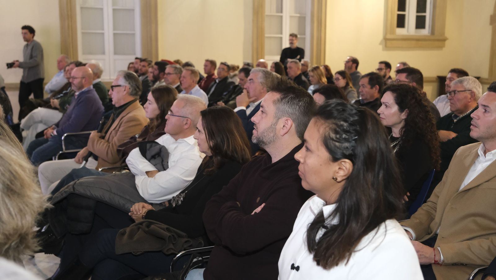 La marca gourmet 'Sabores Almería' presenta su calendario 2026 a los empresarios de Almería