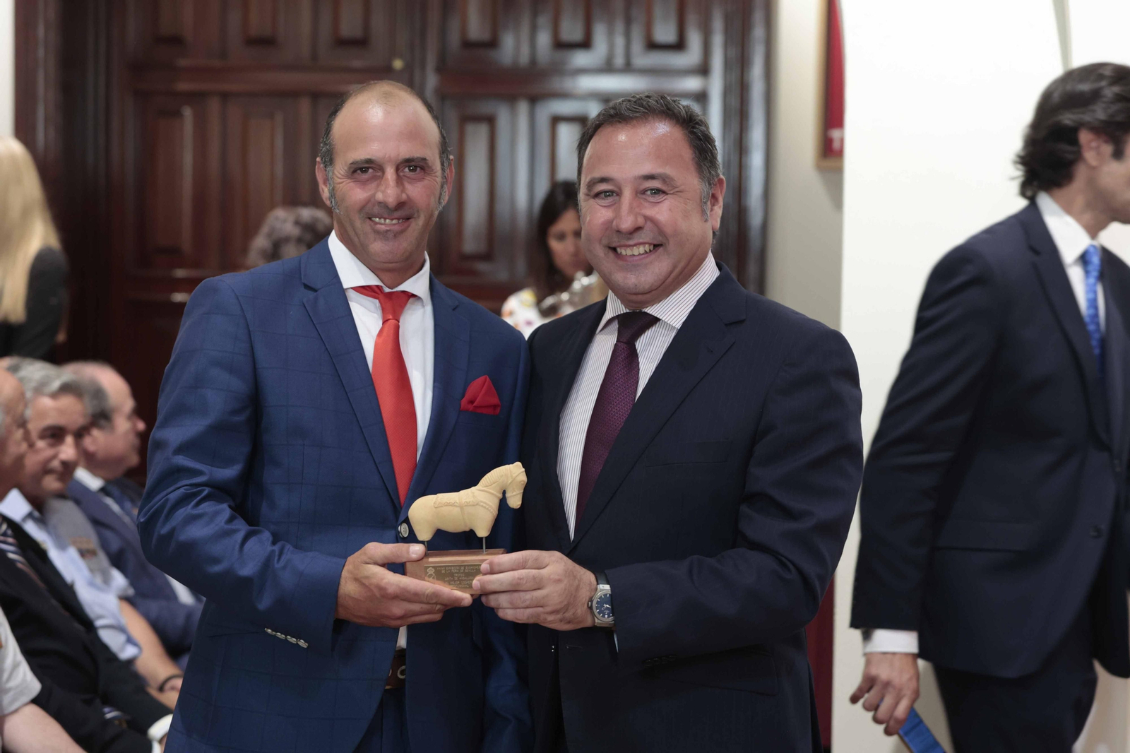 La entrega de Trofeos de la XXVII Exhibición de Enganches de la Feria de Sevilla, todas las fotos