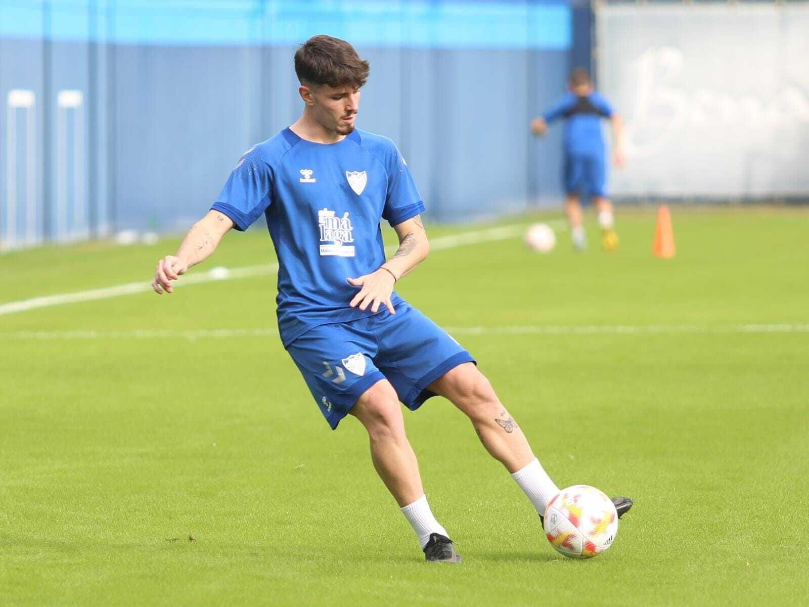 Galería: El Málaga CF ya apunta al Peña Deportiva