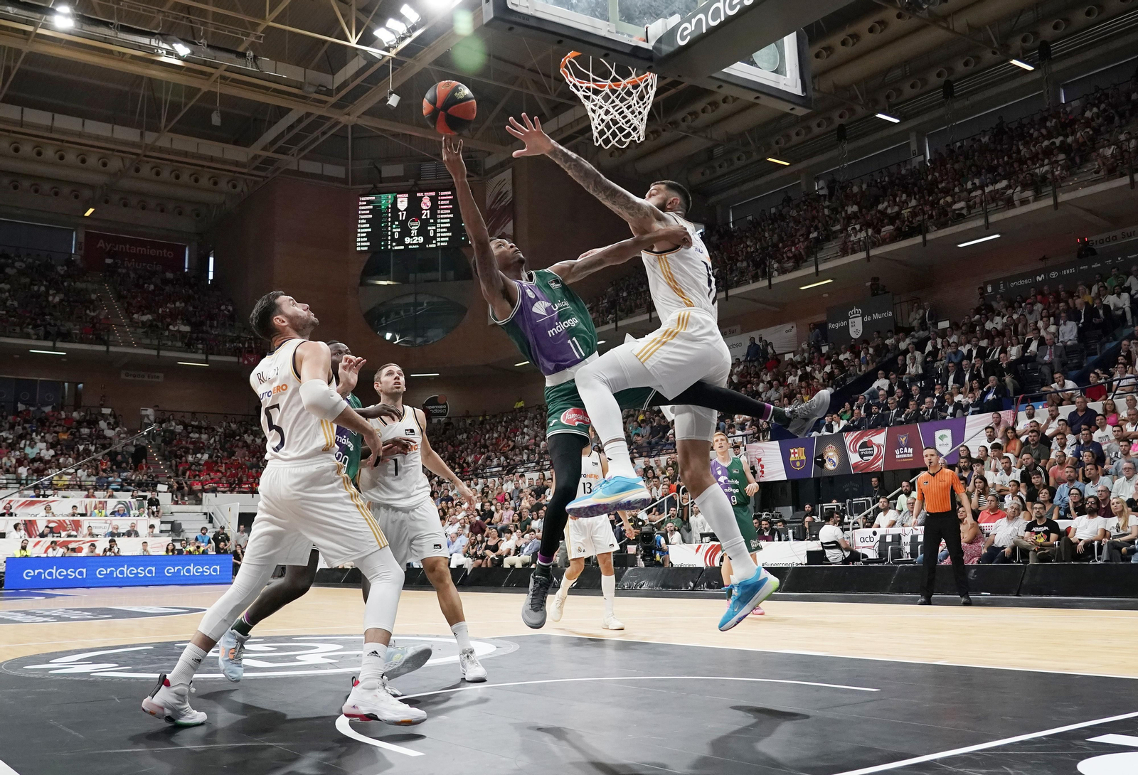 Las fotos del Unicaja-Real Madrid de la Supercopa