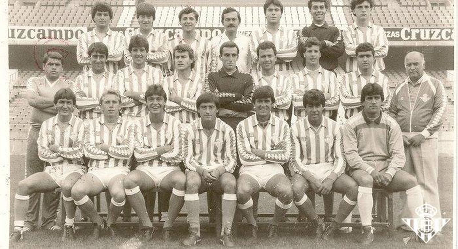 Plantilla del Betis Deportivo que consiguió el primer ascenso a Segunda División B en la temporada 1984-85.
