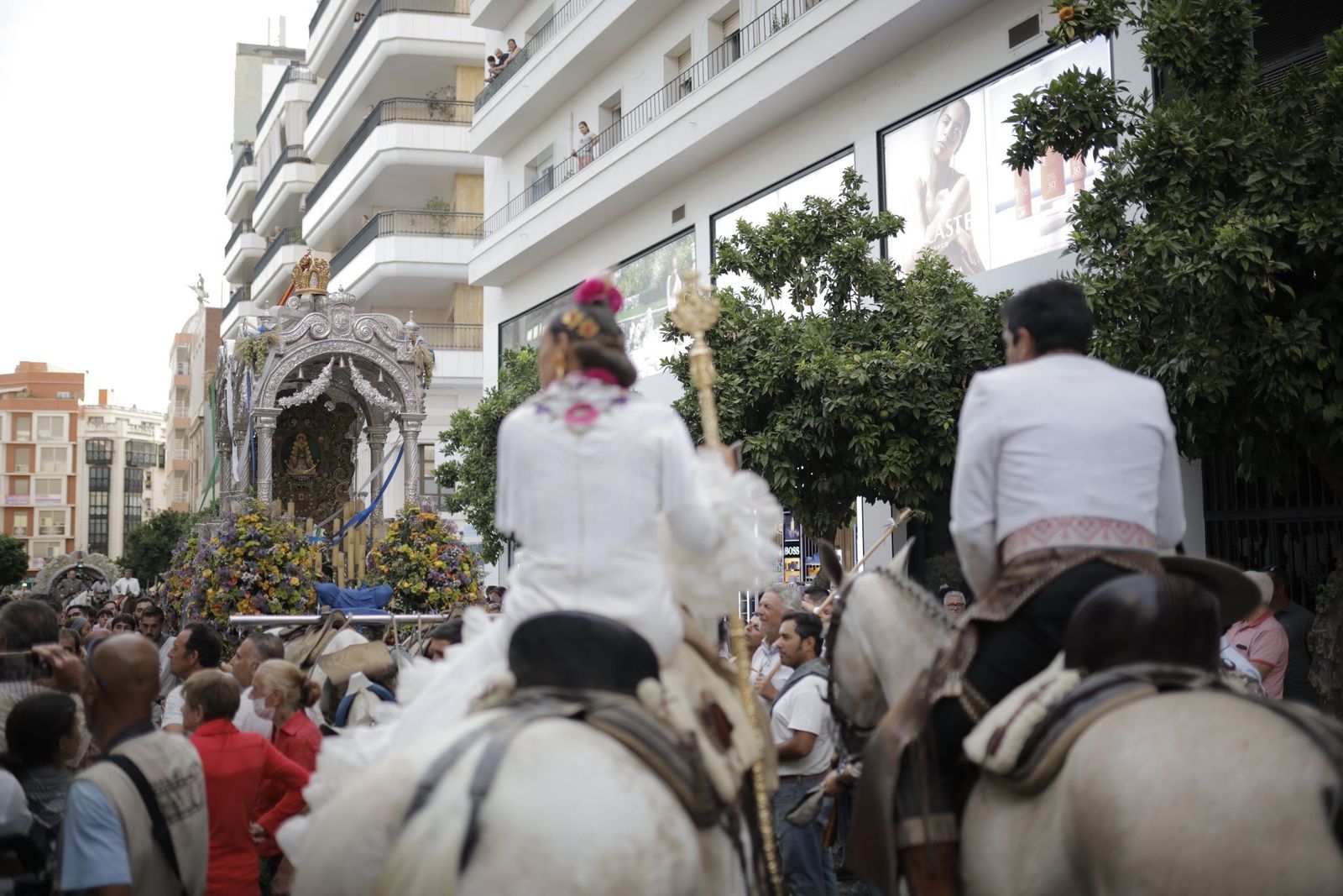 El Simpecado de la Hermandad de Huelva.