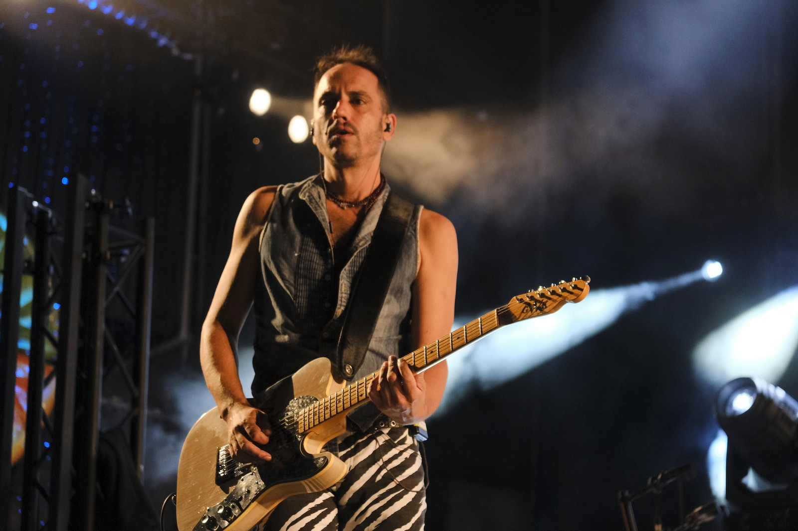 El concierto de Manolo García en el teatro de la Axerquía de Córdoba, en fotografías
