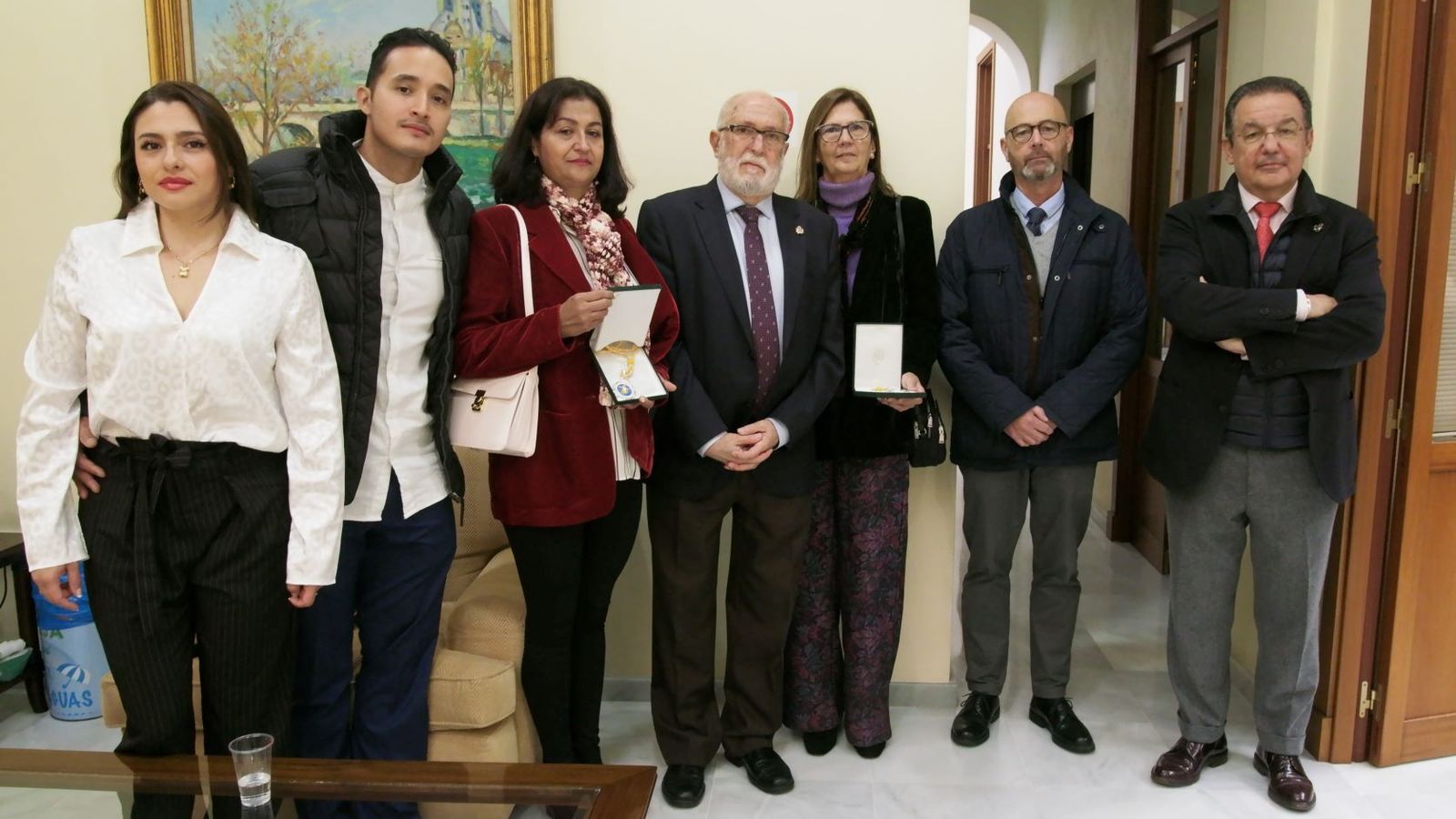 Juan Antonio Repetto, con algunos familiares de los colegiados fallecidos por Covid