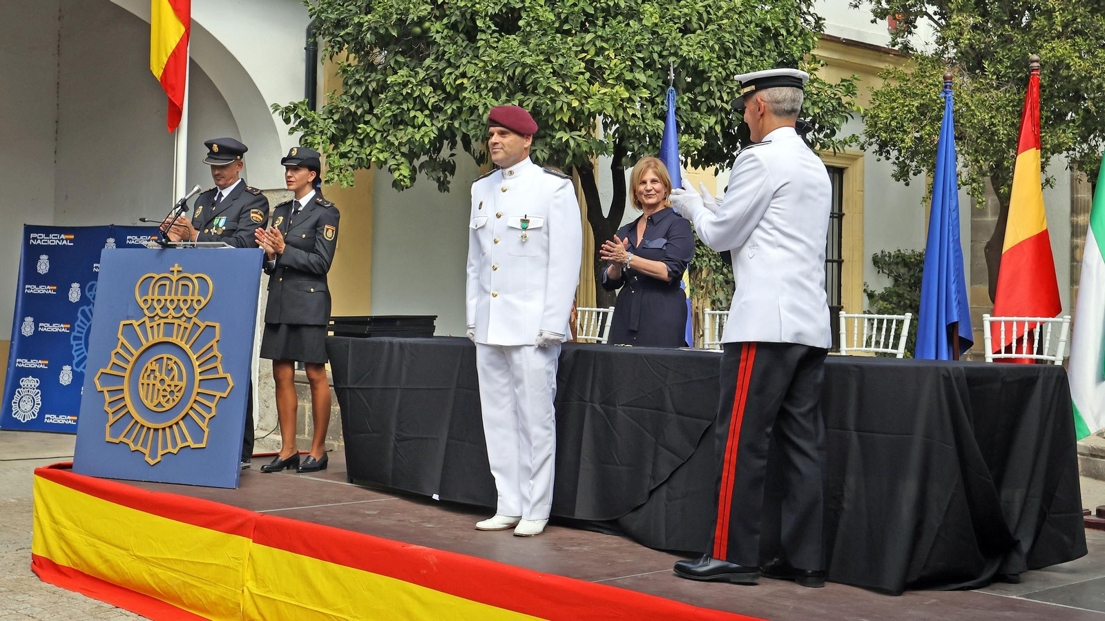 Imágenes del Día de la Policía Nacional en las Bodegas Fundador de Jerez