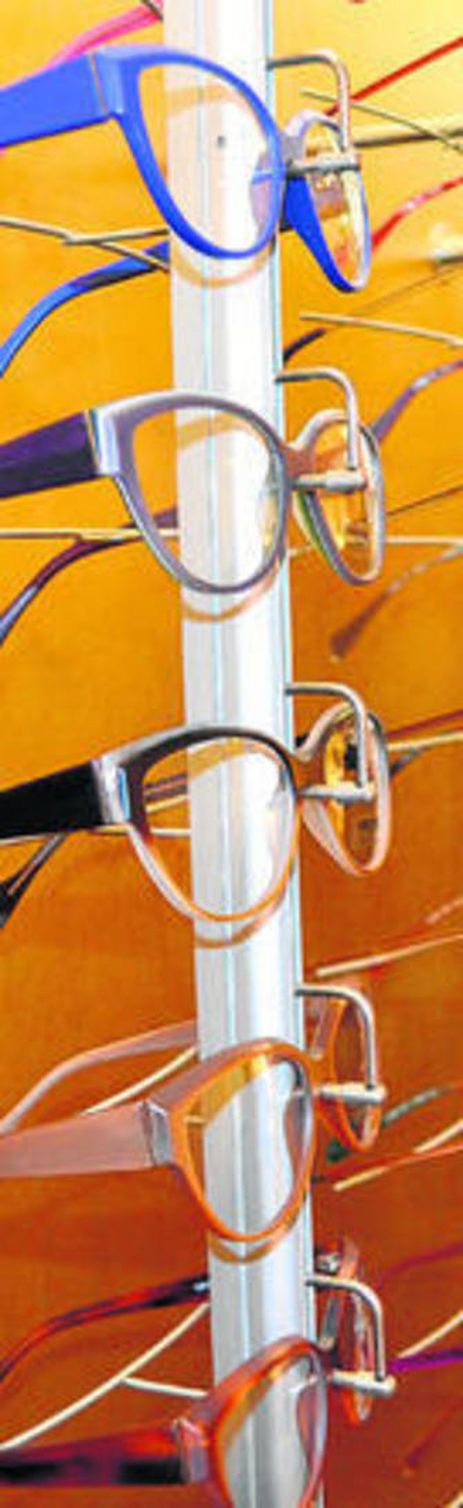 En dos meses, solo funcionarios cobraron 53.000 euros en gafas y lentes.