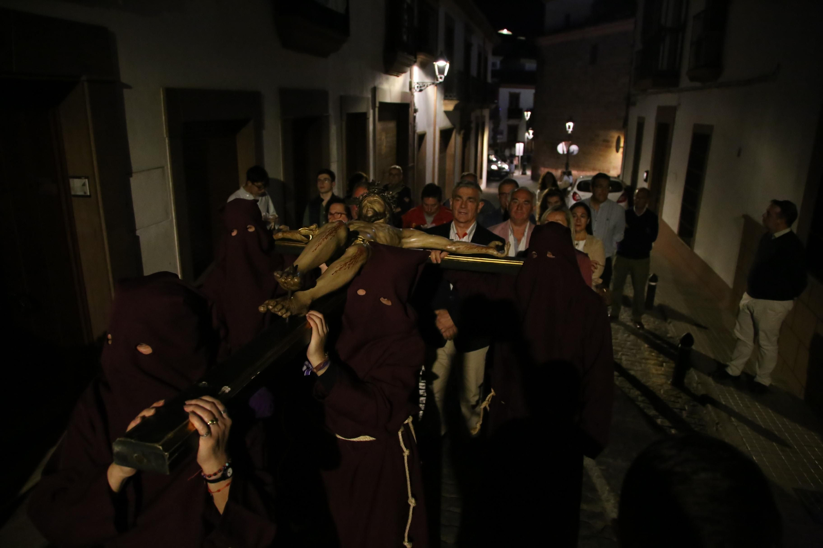 Domingo de Ramos en Montoro: El traslado del Cristo de las Penas, en fotografías