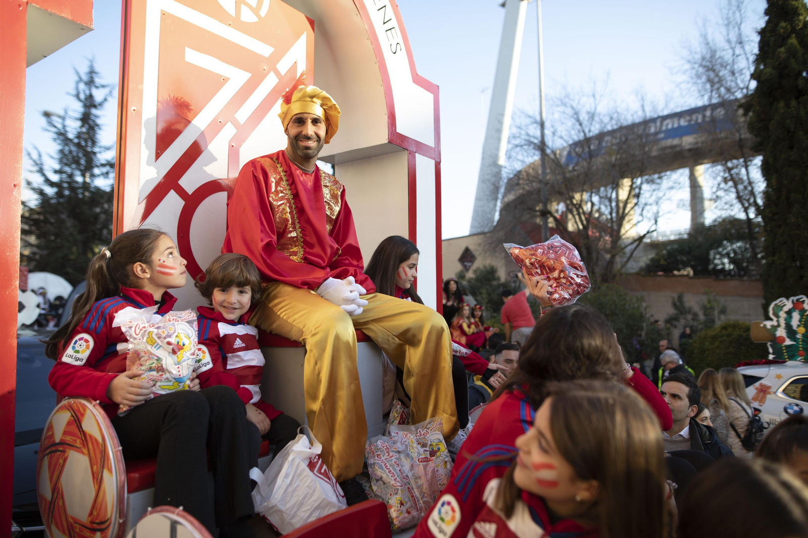 La cabalgata de los Reyes Magos de Granada, en imágenes