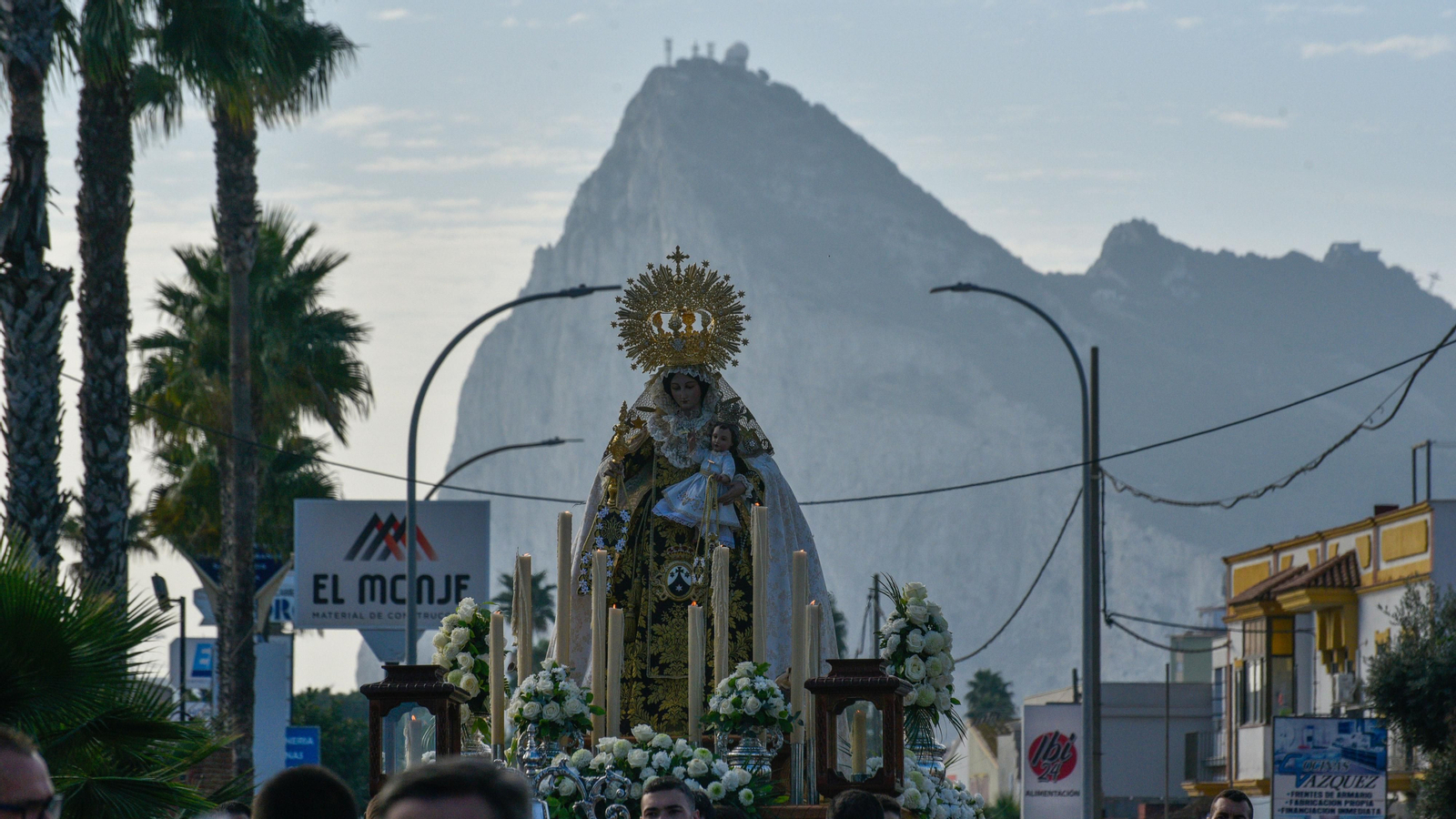 Procesión de La Virgen del Carmen en La Línea por el Dia de Todos los Santos