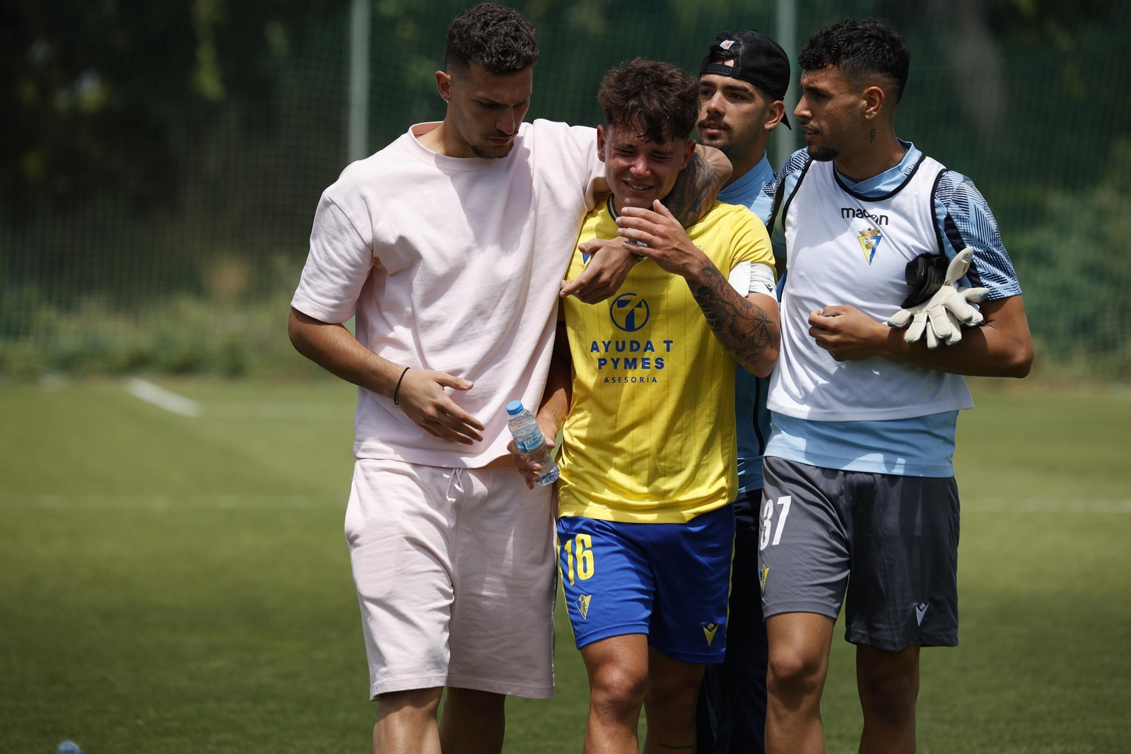 Las imágenes del partido entre el Cádiz Mirandilla y el San Fernando