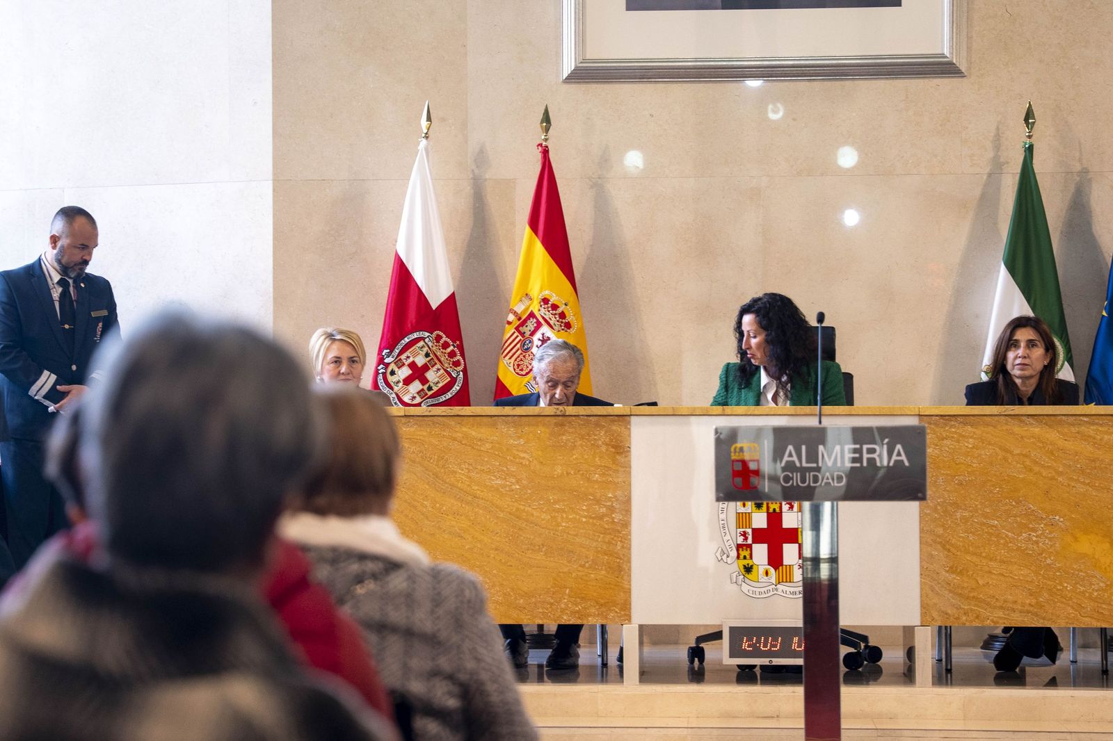 La galería del Escudo de Oro de la Ciudad de Almería a Juan Rigaud