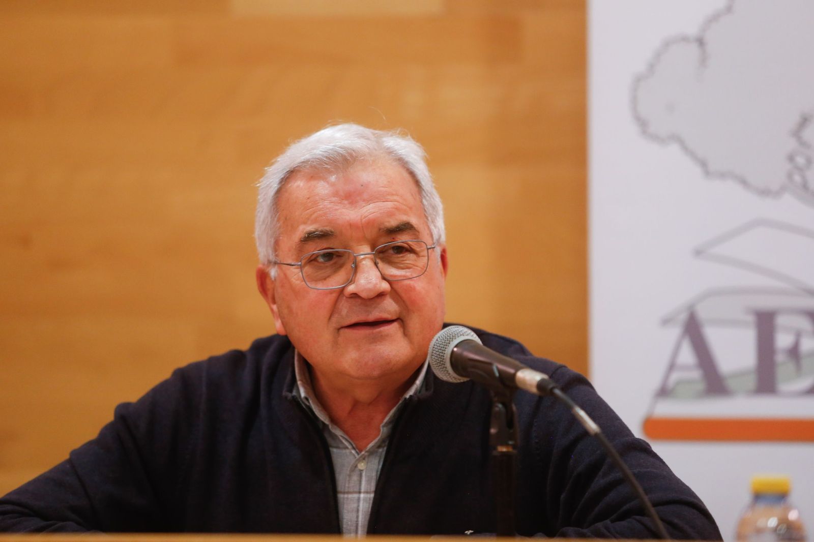 Conferencia del padre Pedro Gómez sobre Jesús de Nazaret, en imágenes