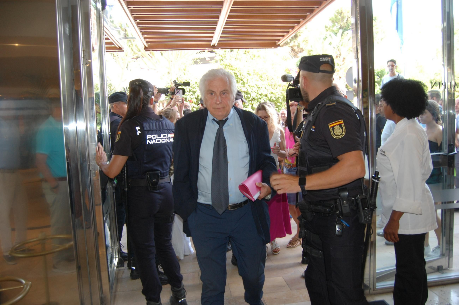 La llegada dela Comisión judicial.