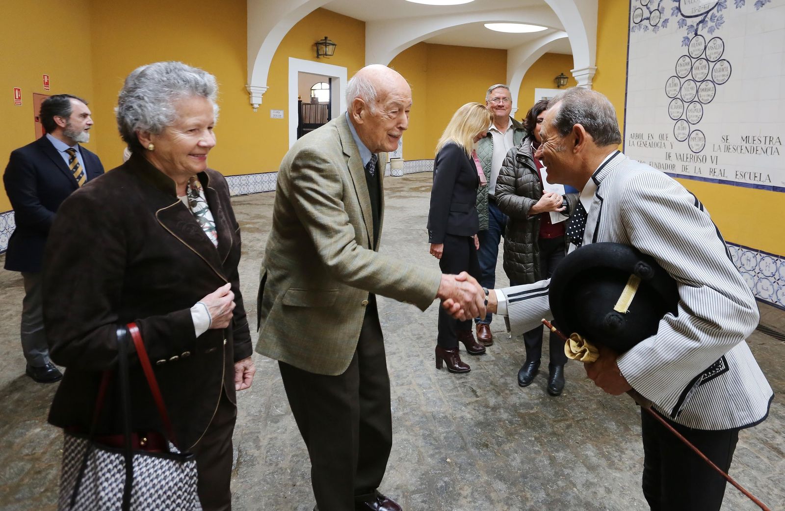 Visita a la Real Escuela del Arte Ecuestre del Ex-Presidente de Francia Valéry Giscard D'Estaigne