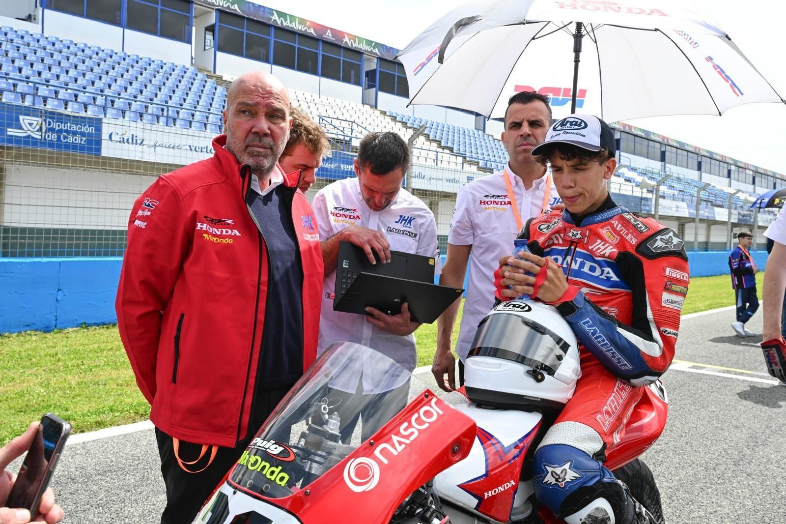 David Sánchez aspira a obtener un buen resultado en la segnda prueba que se celebra en Barcelona. David Sánchez aspira a obtener un buen resultado en la segnda prueba que se celebra en Barcelona.