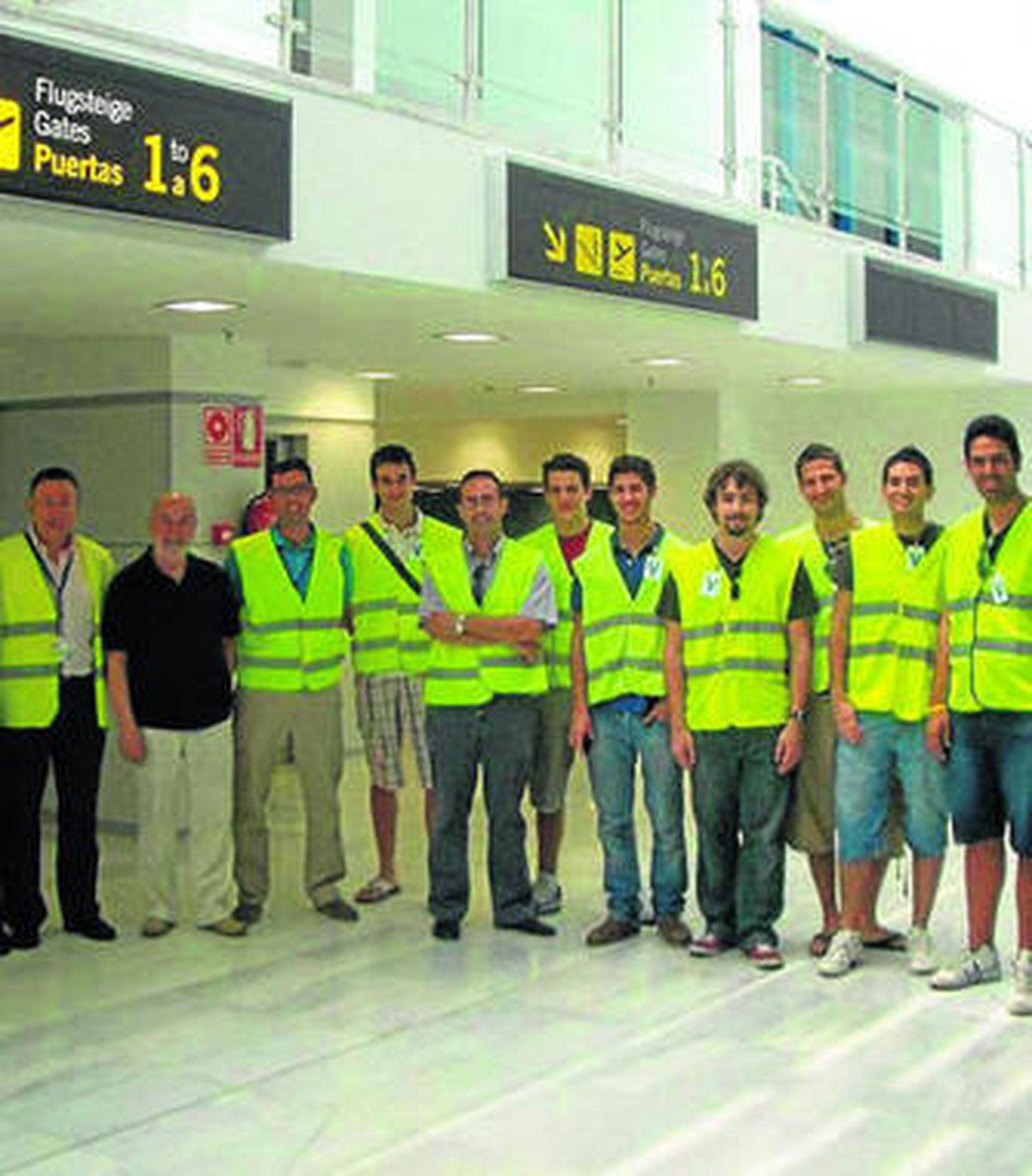 Alumnos participantes en la actividad.