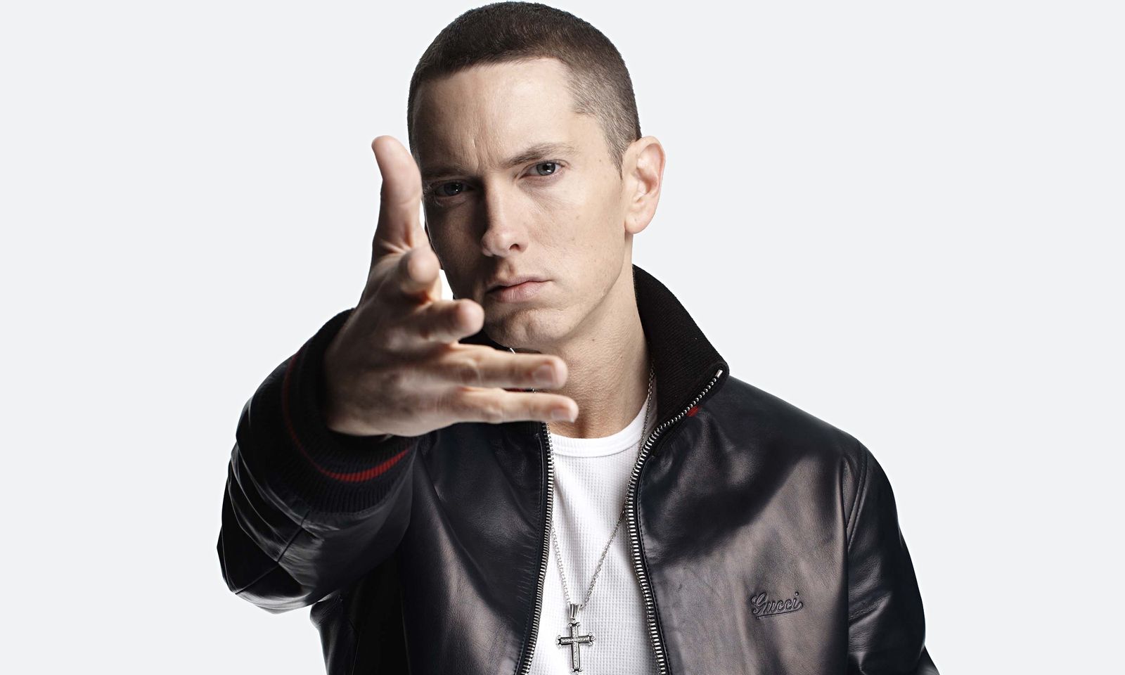 Eminem en una imagen promocional