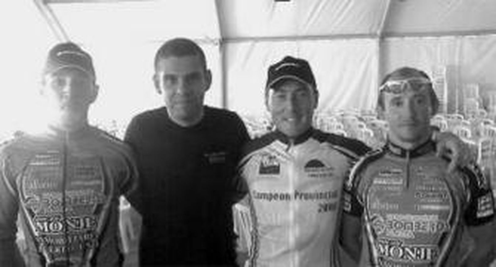 Los integrantes del equipo Bicis Monje Puerto 1 siguen cosechando éxitos.