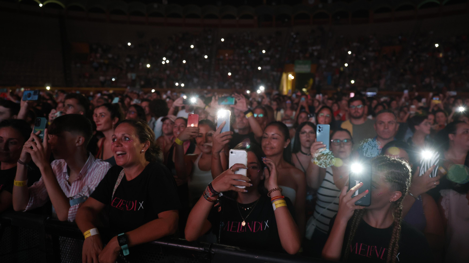 Las fotos del concierto de Melendi en la plaza de toros de Algeciras