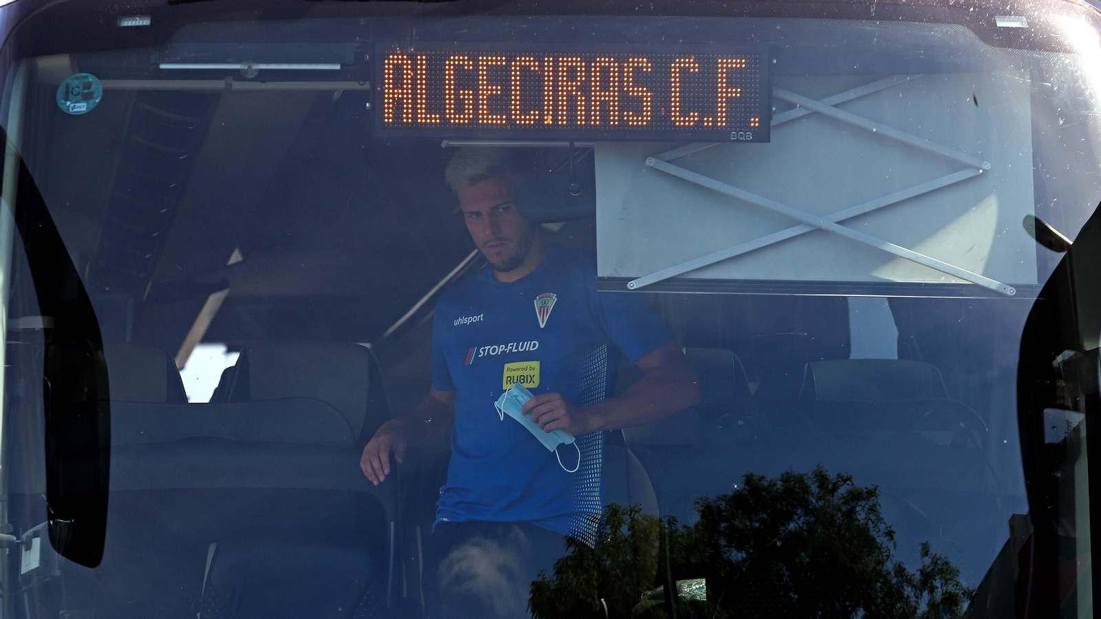 Fotos de la salida del Algeciras a la final del playoff de ascenso a Segunda