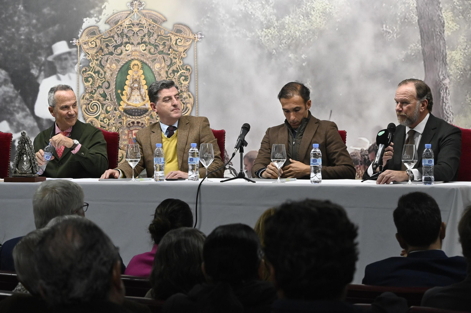 Presentación del Catálogo de la Exposición "Otorga lo Imposible" en imágenes