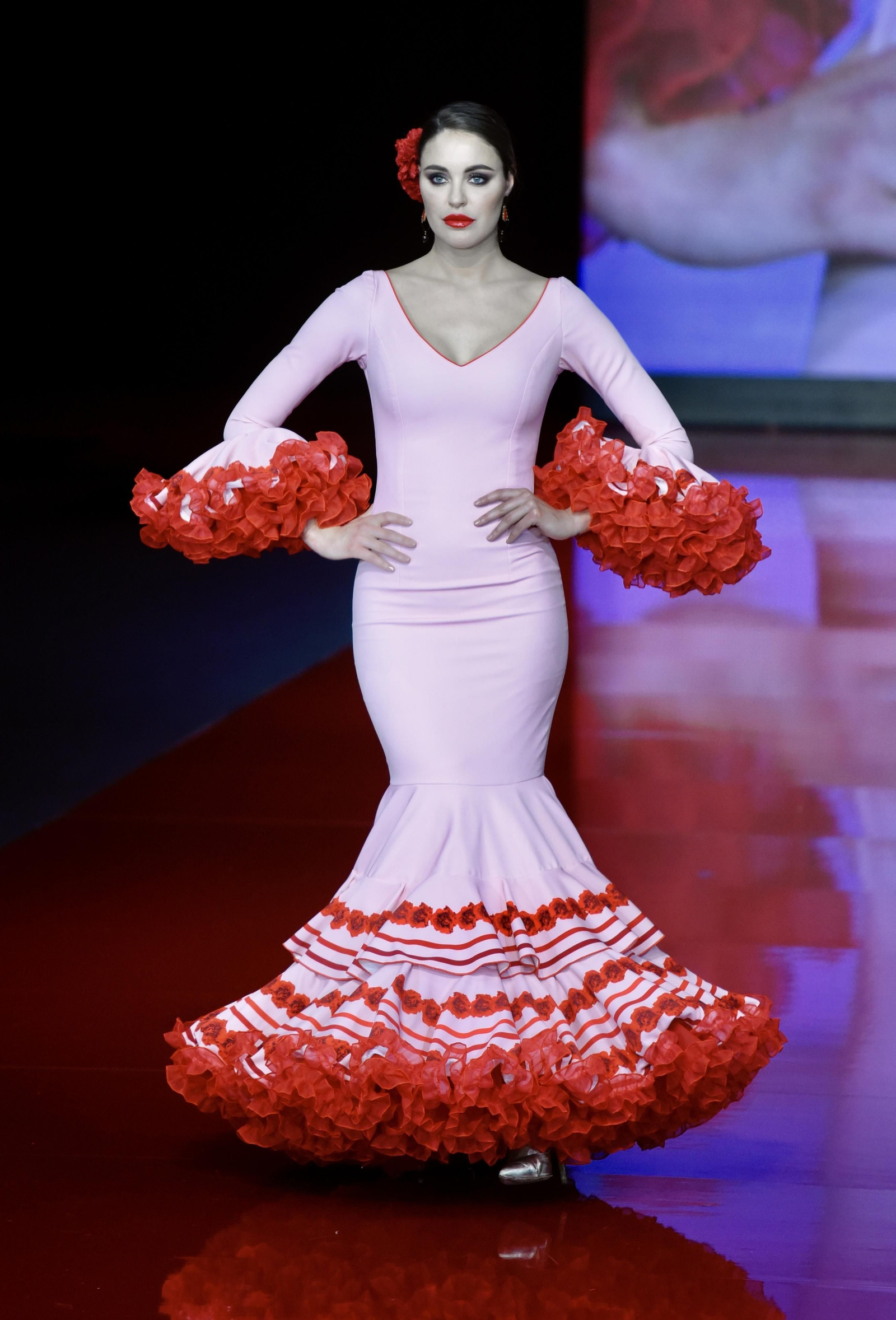 El desfile de Leticia Lorenzo en SIMOF 2022, todas las fotos