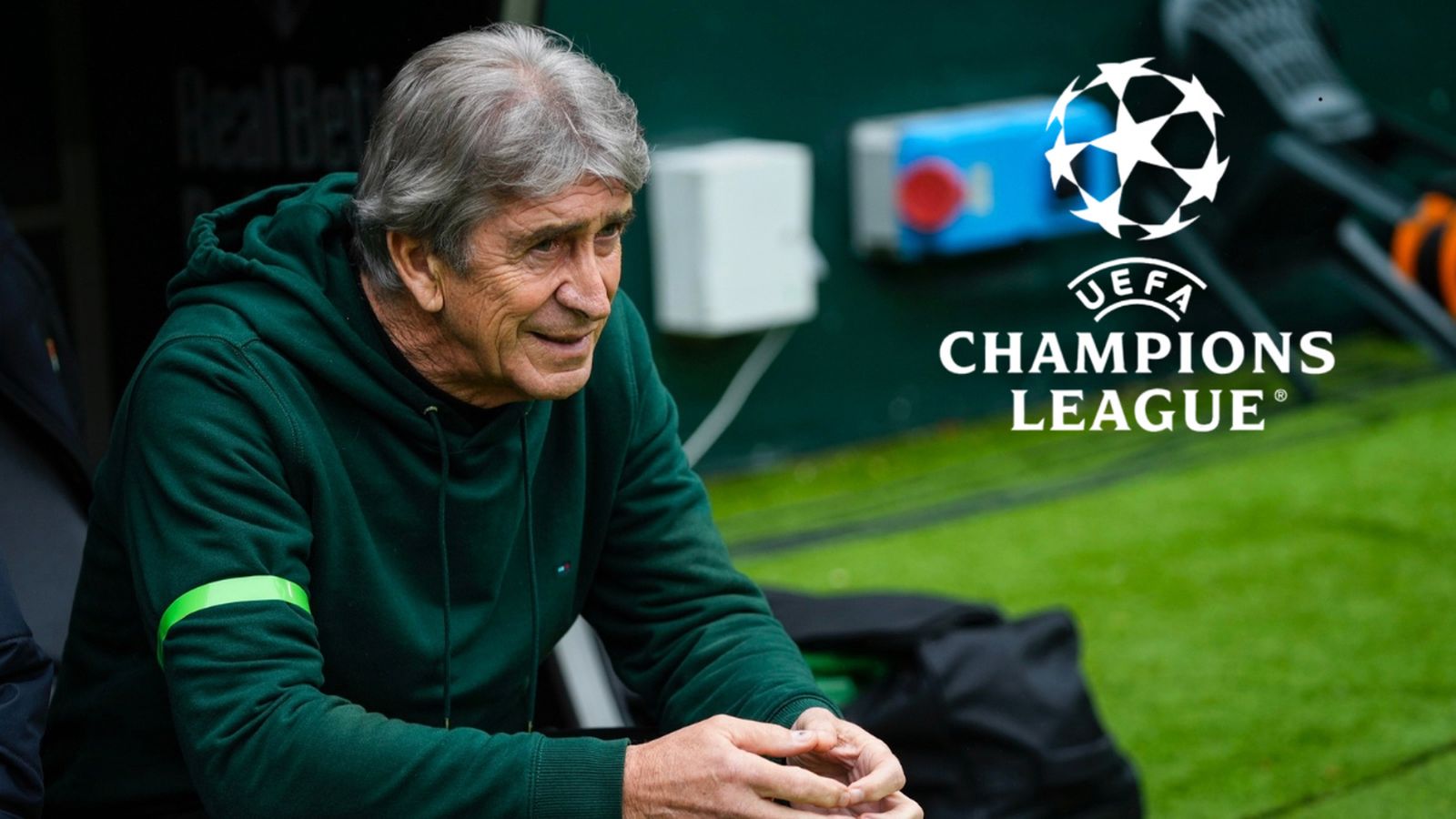 Manuel Pellegrini en el banquillo de La Cartuja