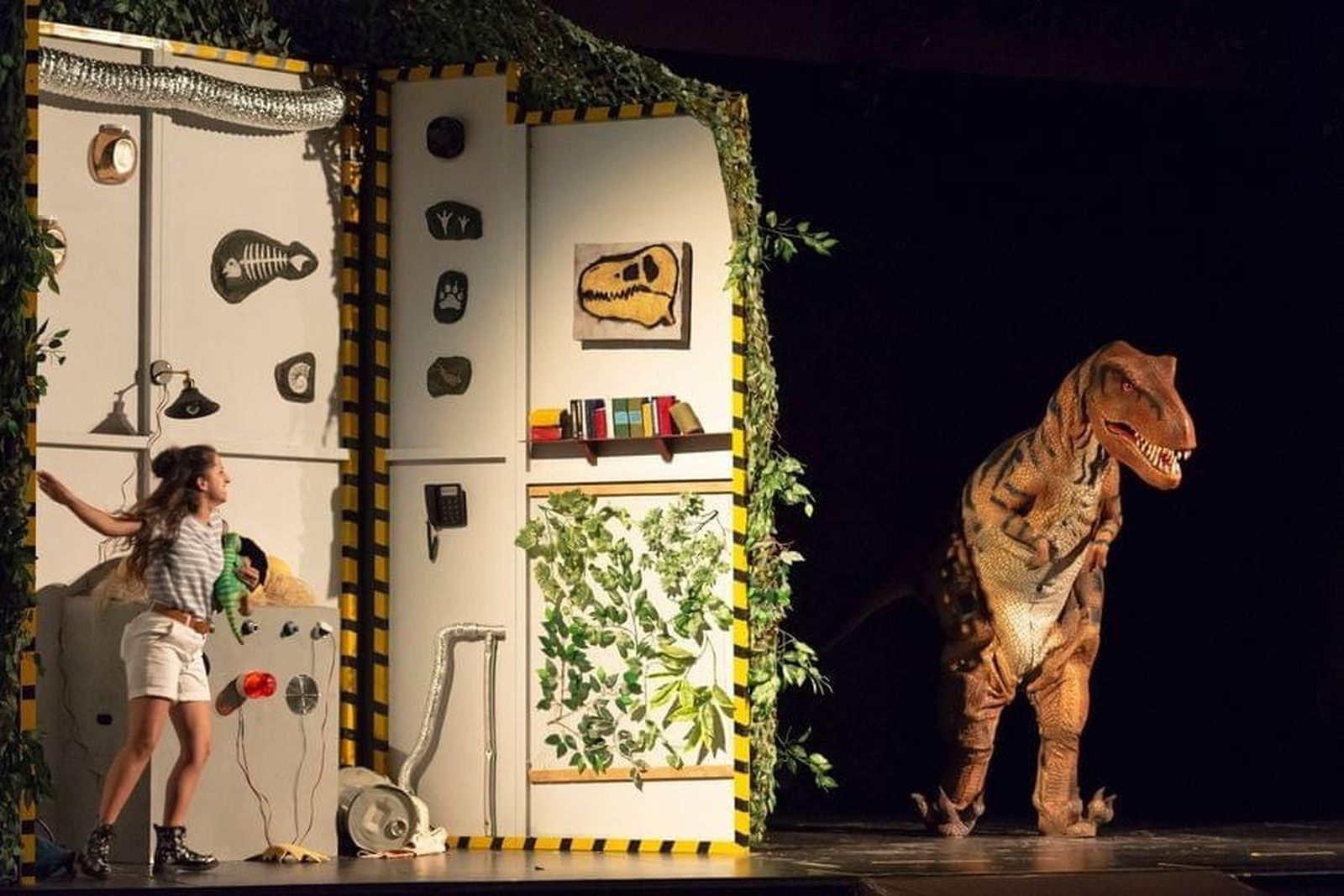 Los dinosaurios llegan a Granada en forma de musical