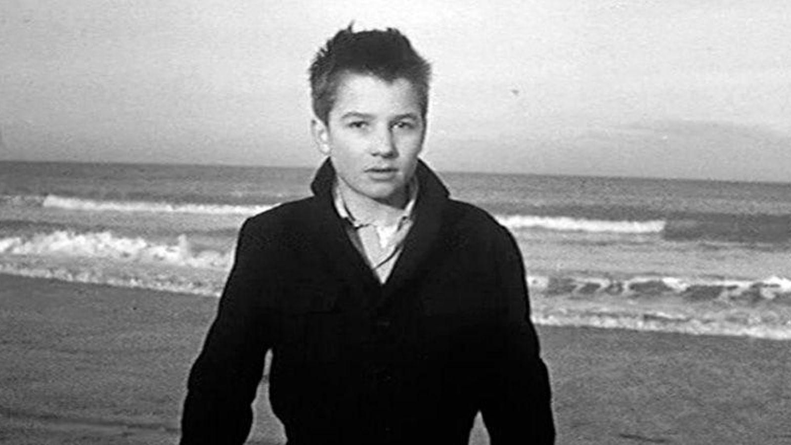 Antoine Doinel, alter ego de Truffaut en el plano final de Los cuatrocientos golpes (1959).