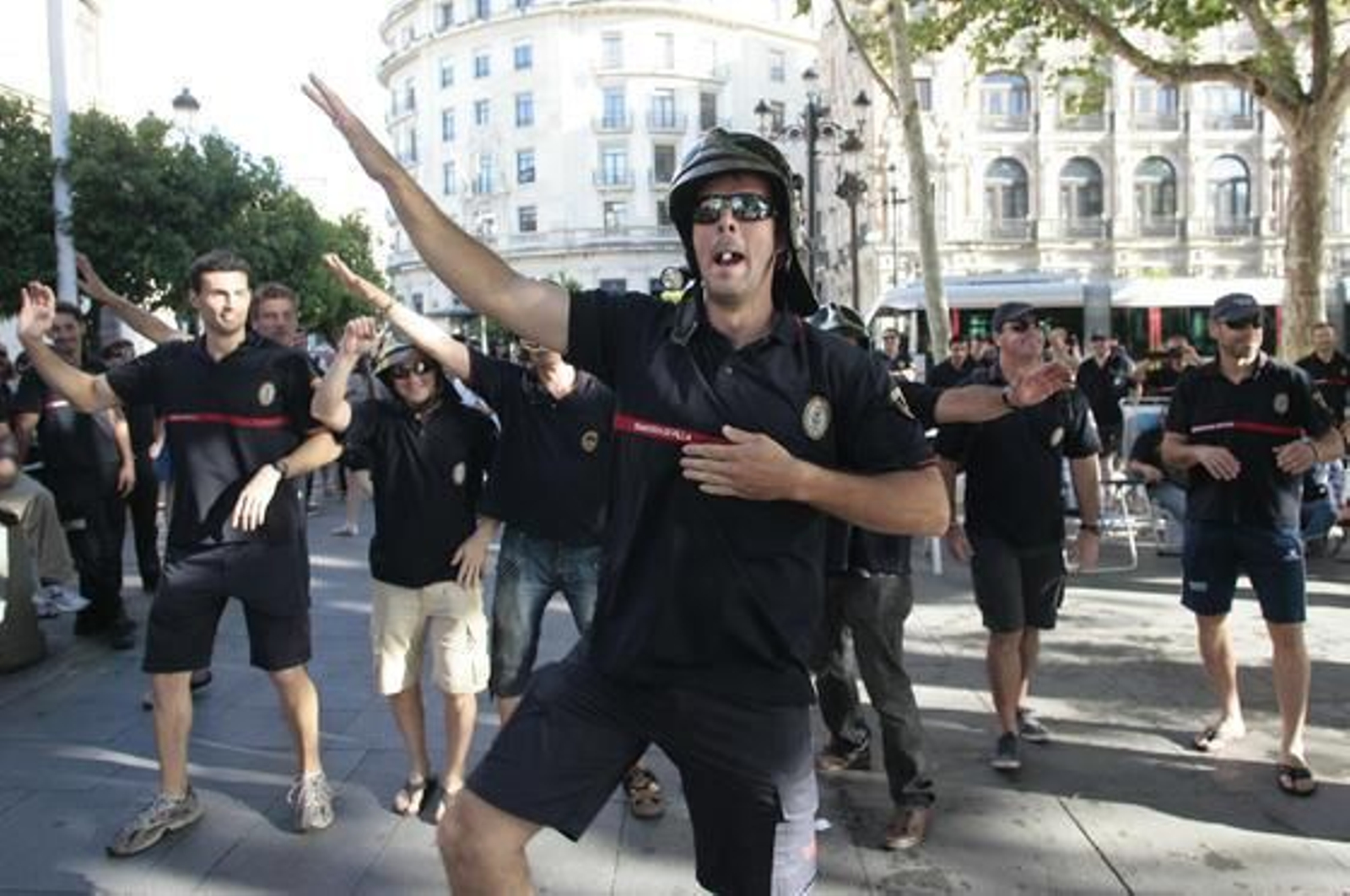 Los Bomberos, ante el Ayuntamiento