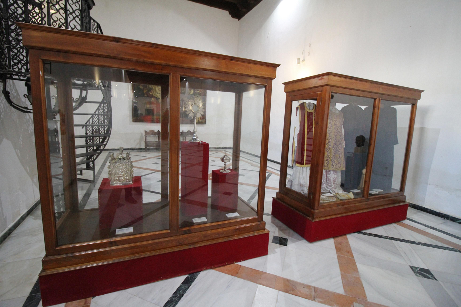 La inauguración de la exposición 'Arcipreste de Huelva, San Manuel González', en imágenes