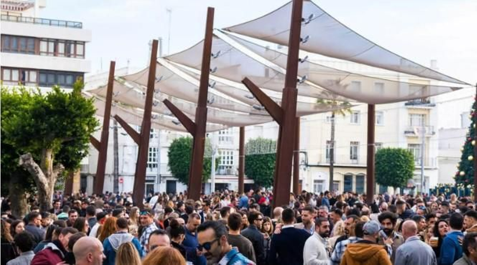 Aspecto de la plaza del Rey durante la tarde de la pasada Nochevieja.