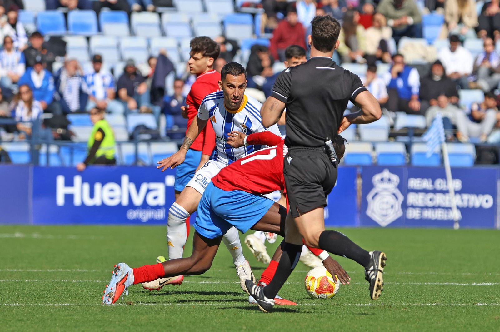 Manita del Recreativo al Estepona (5-0)