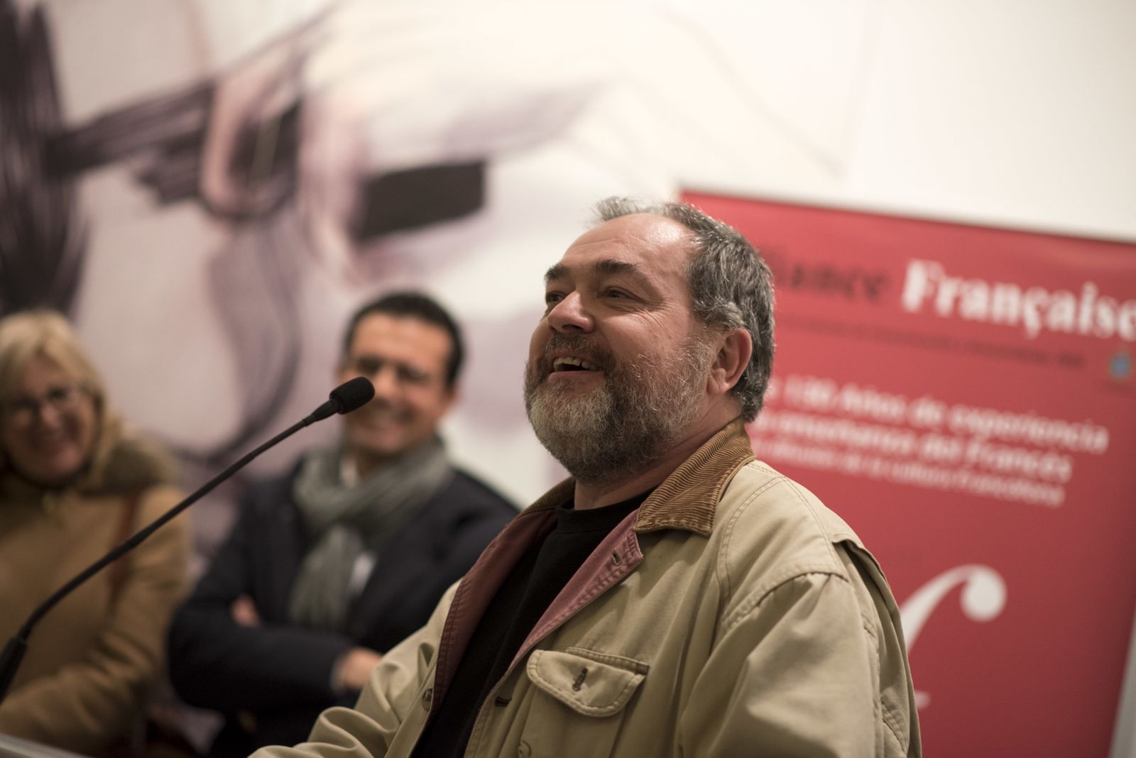 Paula Bonet inaugura su exposición sobre Truffaut en Granada