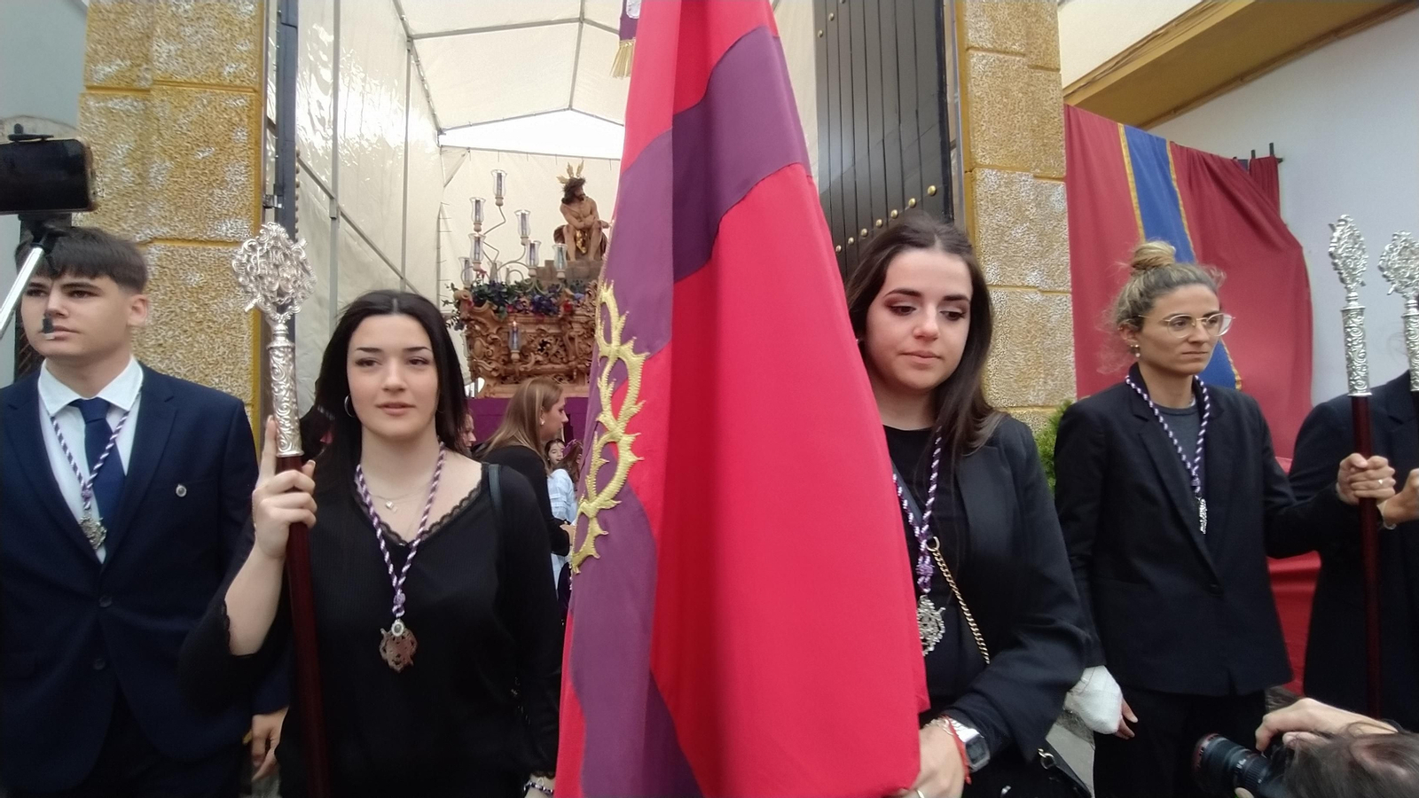 Las imágenes de la salida de la Coronación de Espinas en San Fernando