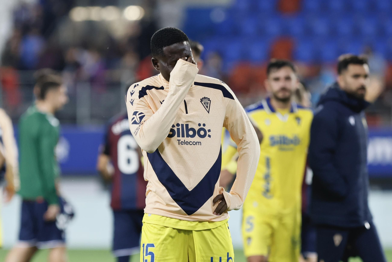 Las imágenes del partido de fútbol Éibar - Cádiz