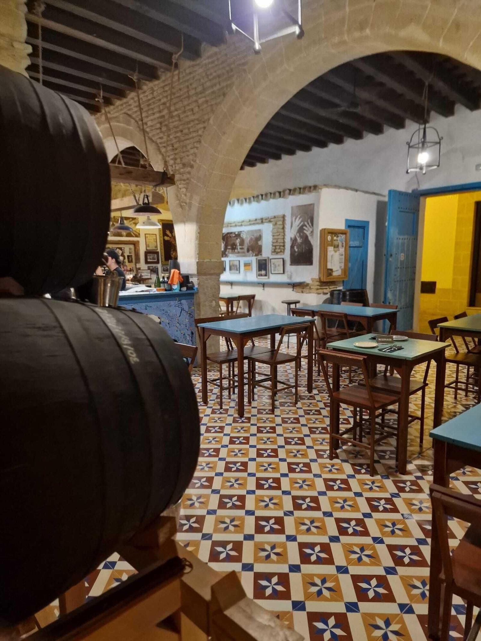 Interior del tabanco, ubicado en calle Ídolos.