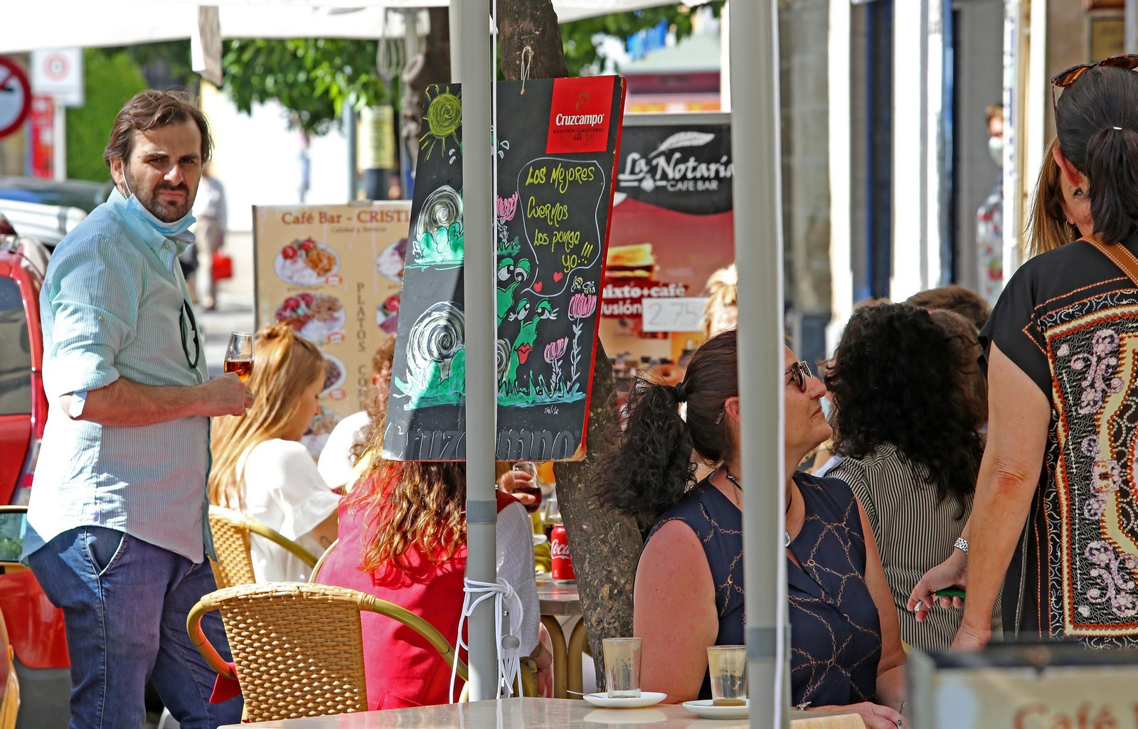 Retrospectiva de una terraza en Jerez durante la pandemia.