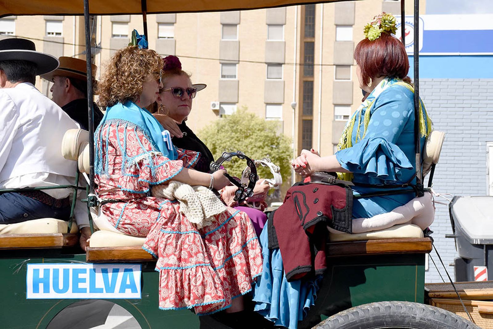 Imágenes de los carros de la Hermandad del Rocío de Huelva