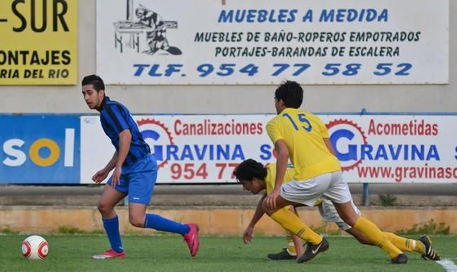 La mejoría de la Unión no basta para lograr la victoria en casa del Coria. 

Foto: David de la Rosa (LOF)