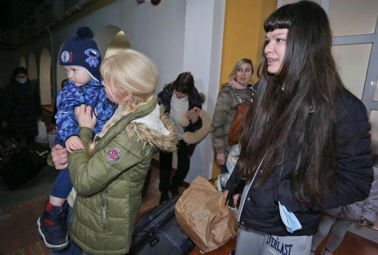 La llegada a Málaga del autobús con 47 ucranianos, en fotos