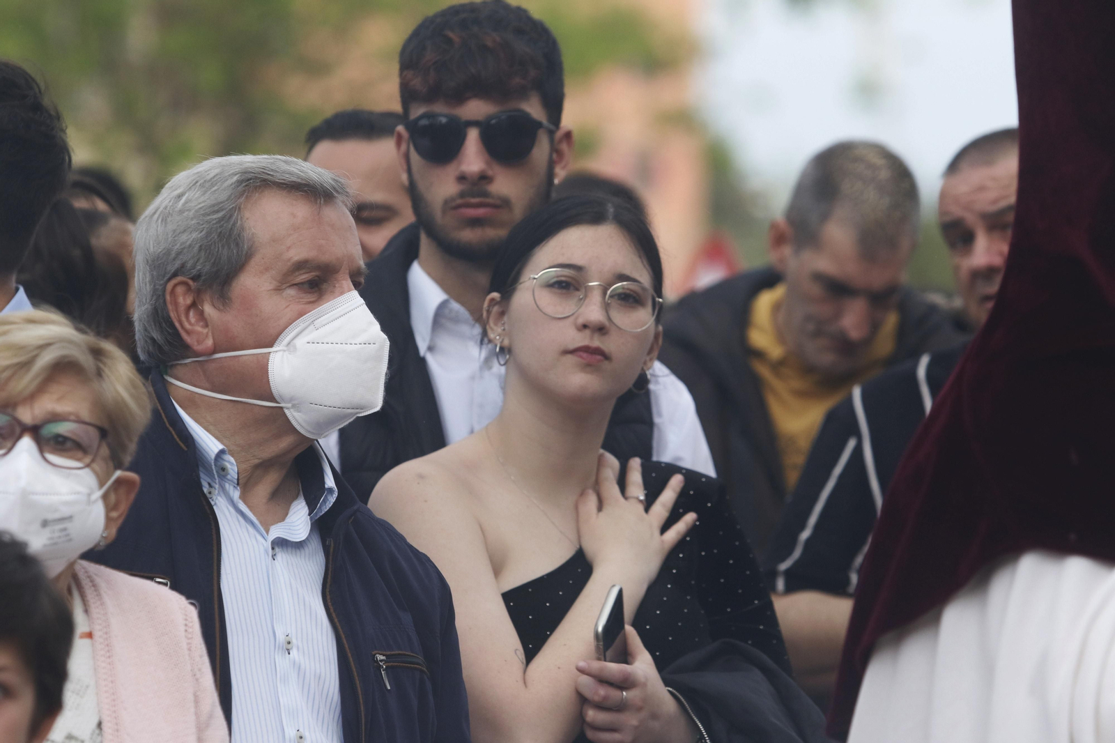 Lunes Santo en Córdoba: La procesión de la Vera-Cruz, en imágenes