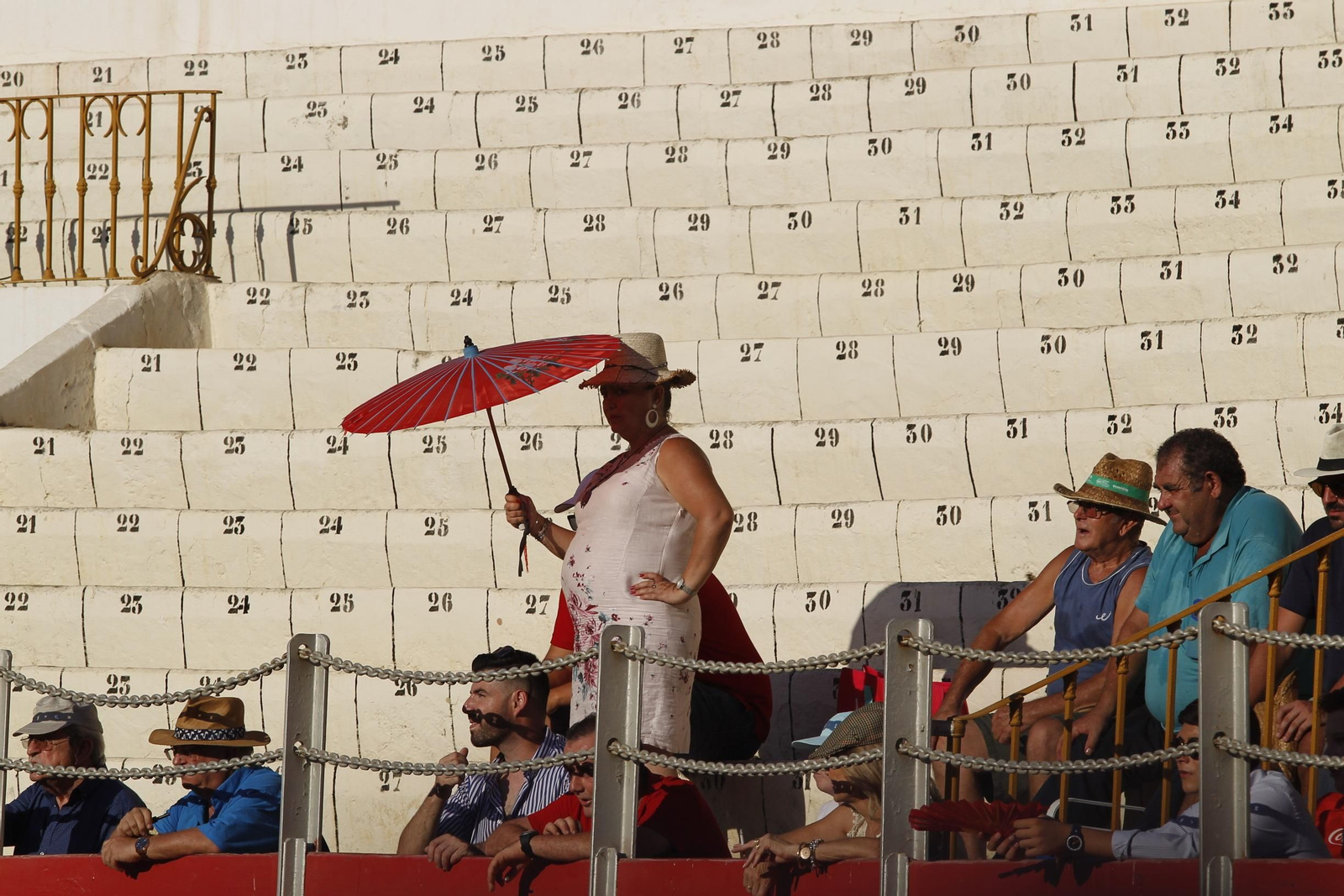 Fotogalería Primera Corrida de Toros. Feria de Almería 2019
