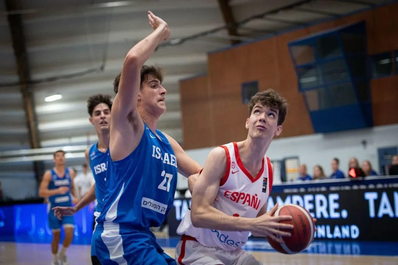 Europeo sub 18: Otro partidazo de Mario Saint Supéry, pero sin medalla