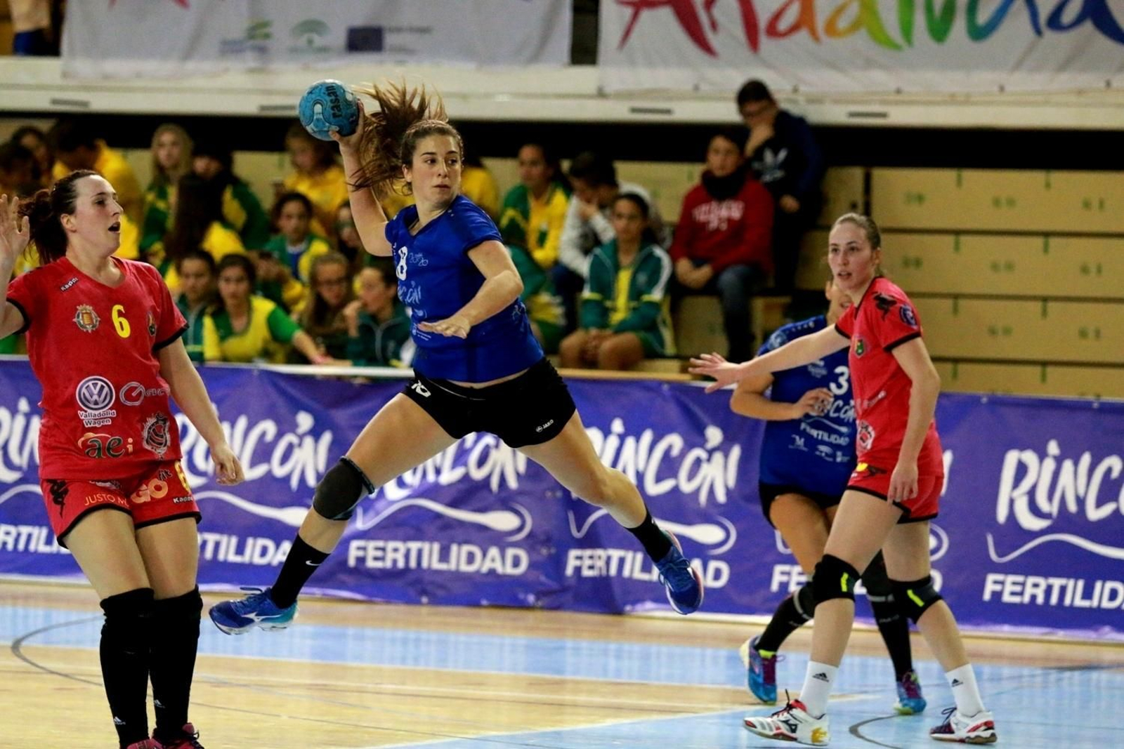 Jennifer Gutiérrez, instantes antes de lanzar a portería.