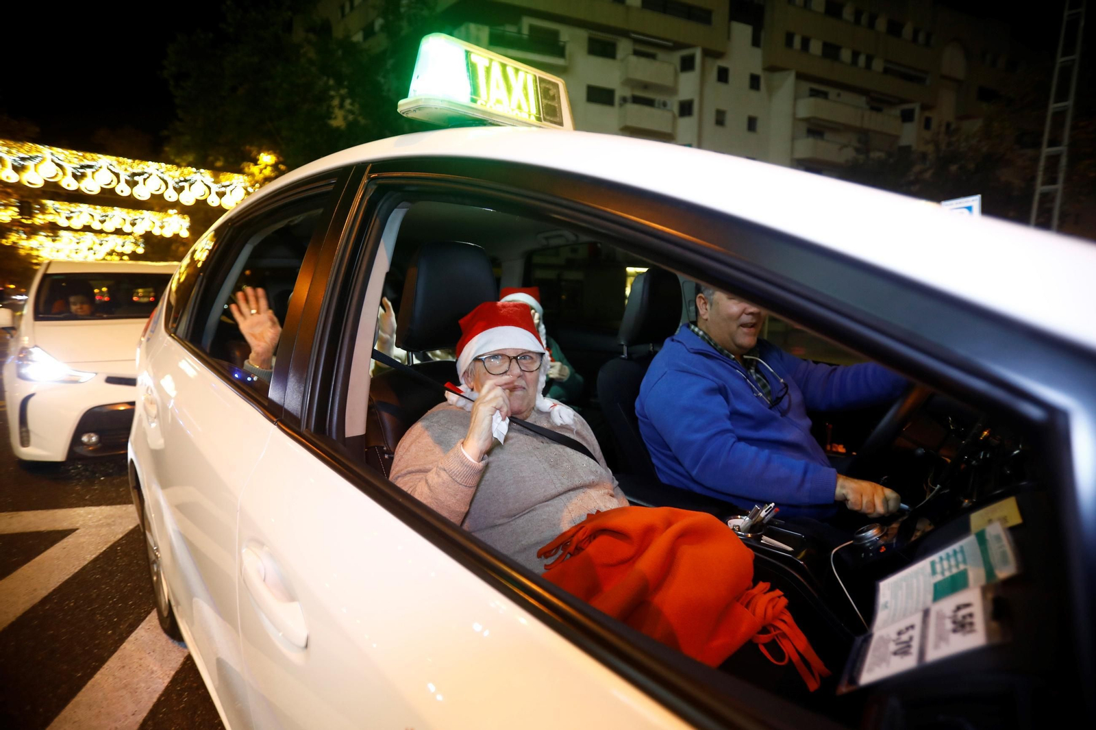 Las fotos del Paseo de la Ilusión de los mayores de Córdoba