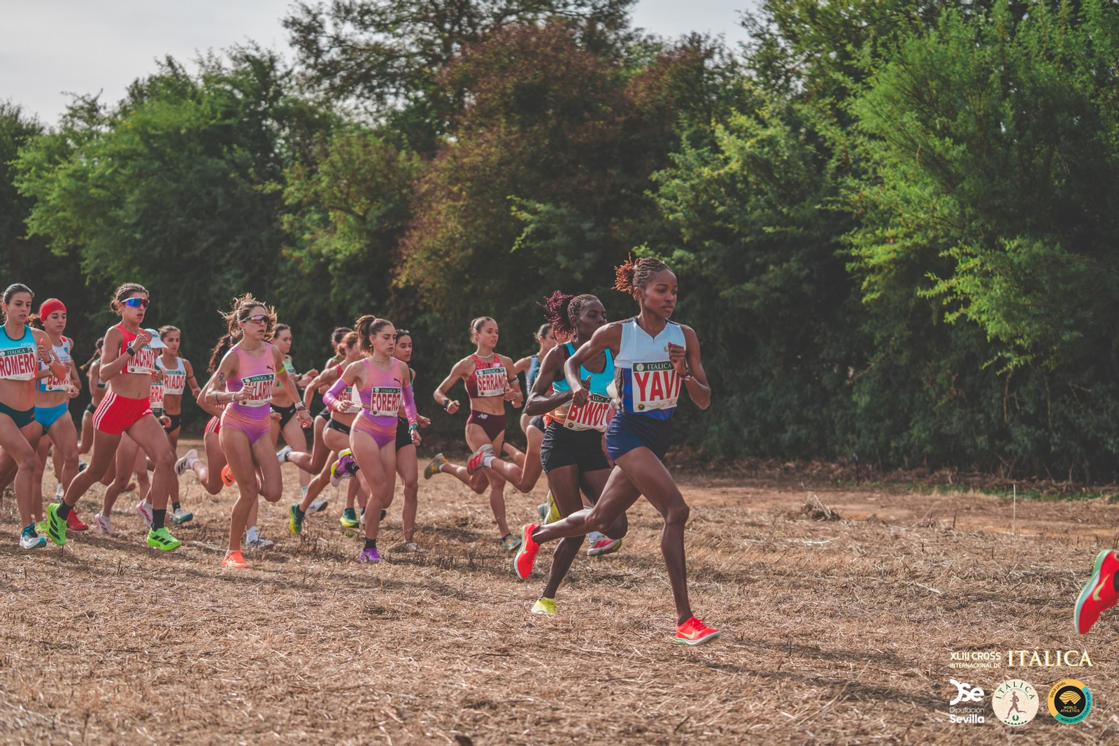 Búscate en las fotos del Cross de Itálica 2025 | 11