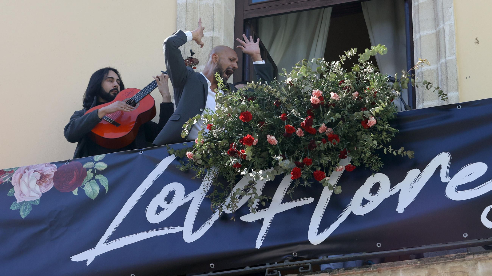 Imágenes de los balcones de Lola Flores en Jerez